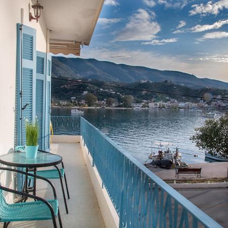 Вілла Beautiful House By The Sea Poros Town Екстер'єр фото