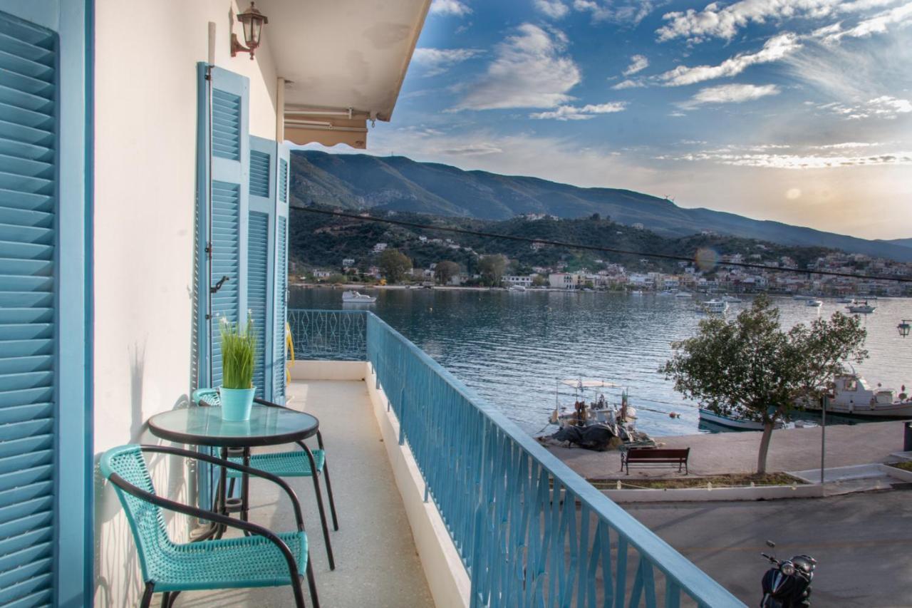 Вілла Beautiful House By The Sea Poros Town Екстер'єр фото